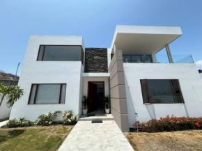 Maravillosa Casa Familiar en Manta - Marina Blue